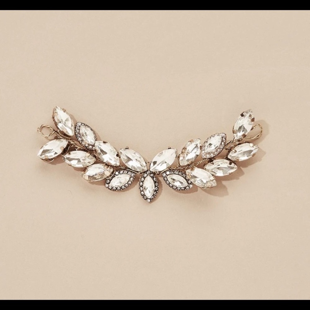 Campbell Headpiece